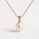 Najma | Collana di Perle con Catena Sottile